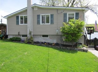 74 W Mombasha Rd, Monroe, NY 10950