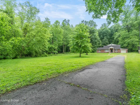 8320 Arnoldtown Rd, Louisville, KY 40214