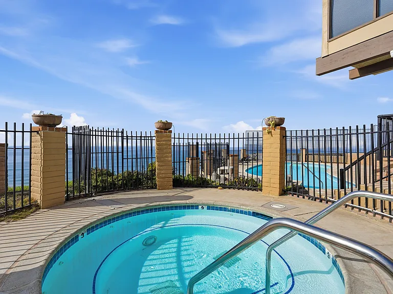 190 Del Mar Shores Ter #69 — Photo 32