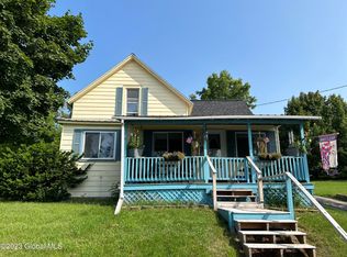 9 John St, Ticonderoga, NY 12883