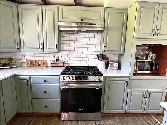 3rd image of 1380 Stone Rd