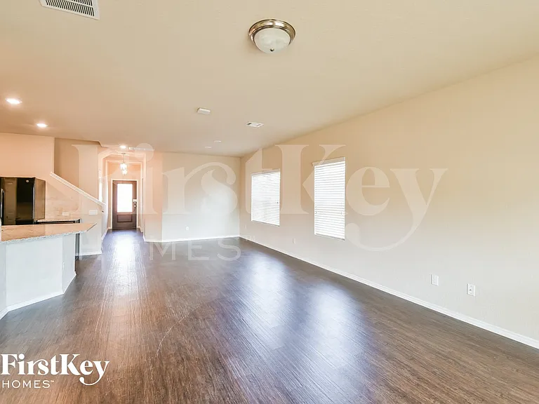 32079 Camellia Bnd — Photo 3