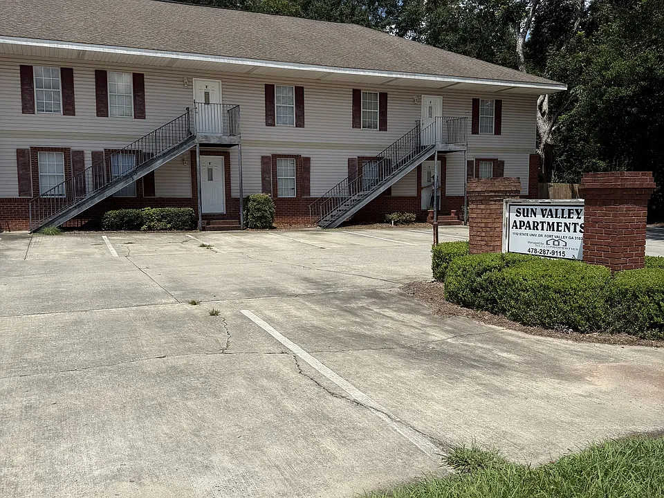 1112 State University Dr E #4