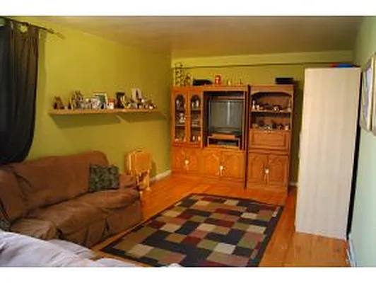 Sold by Calabrese Real Estate | media 6