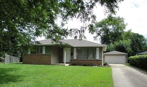 2000 Hawk Ct. Front of House