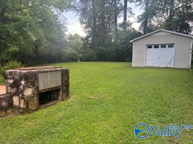 2416 Redmont Rd NW — Photo 3