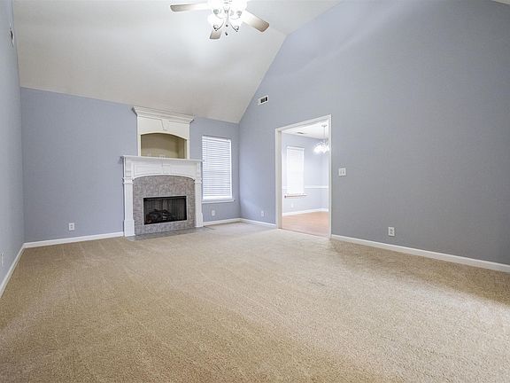 5th image of 4214 Nandina Ct