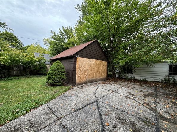 3113 Ludlow Rd, Shaker Heights, OH 44120