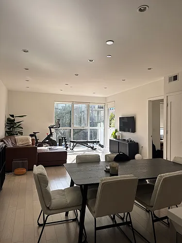 1810 Selby Ave #201 Photo 1