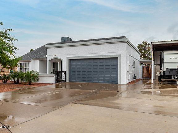5th image of 8742 W MEADOWBROOK Avenue