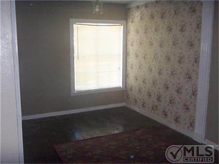 5th image of 308 Edgehill Blvd