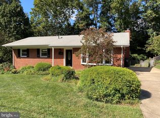 6438 Northanna Dr, Springfield, VA 22150