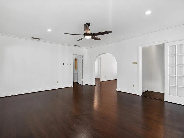 6132 Victor St — Photo 8