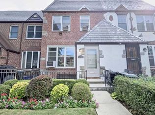 6714 Harrow St, Forest Hills, NY 11375
