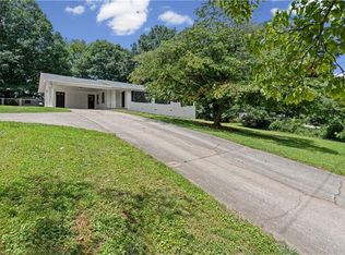 3138 Esther Dr, Gainesville, GA 30504