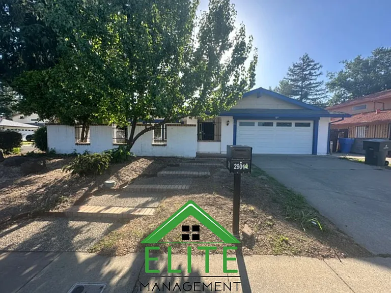 2901 Davenport Way — Photo 1