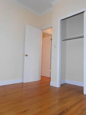 Rented by Keller Williams NYC | media 17