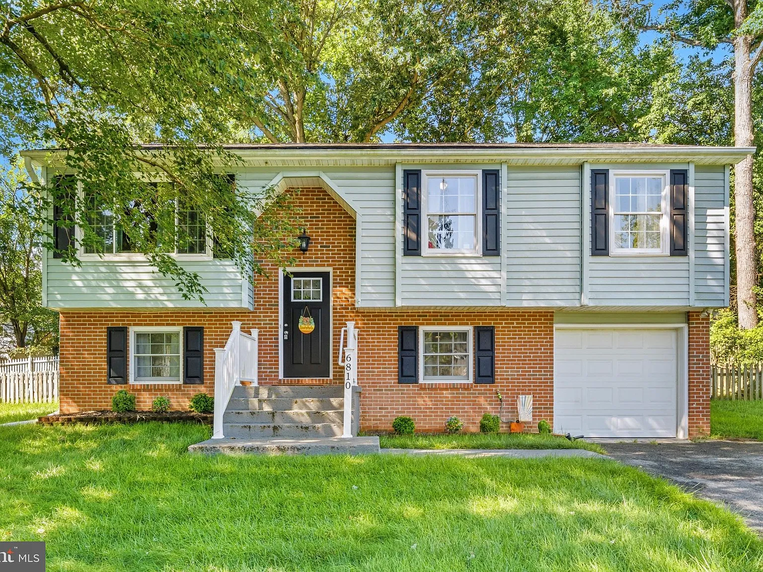 4 bed, 2.0 bath, 2000 sqft, $2,600 — Photo 3