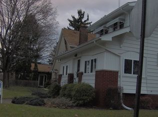 1265 N Main St, Akron, OH 44310