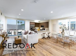 5229 1/4 Willowcrest Ave #408, North Hollywood, CA 91601