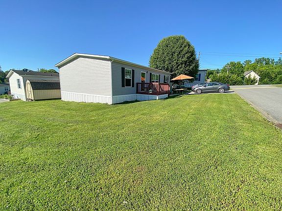 4th image of 2900 John Ross Ct
