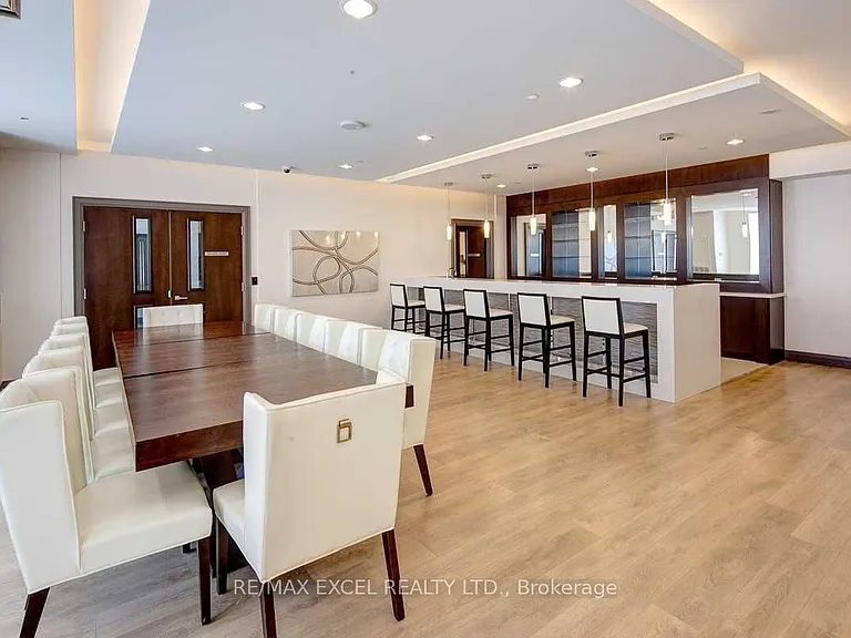 7167 Yonge St #1503 — Photo 15
