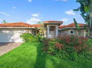 3744 Oak Ridge Cir, Weston, FL 33331