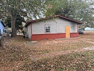 2nd image of 611 3rd Ave N