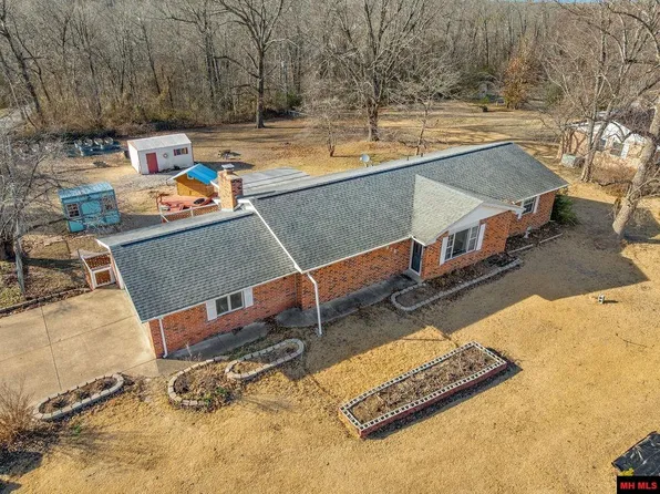 373 Live Oak Dr, Mountain Home, AR 72653