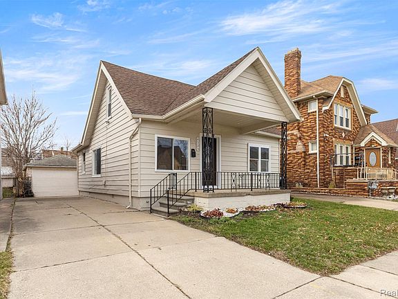 2nd image of 4535 Mead St