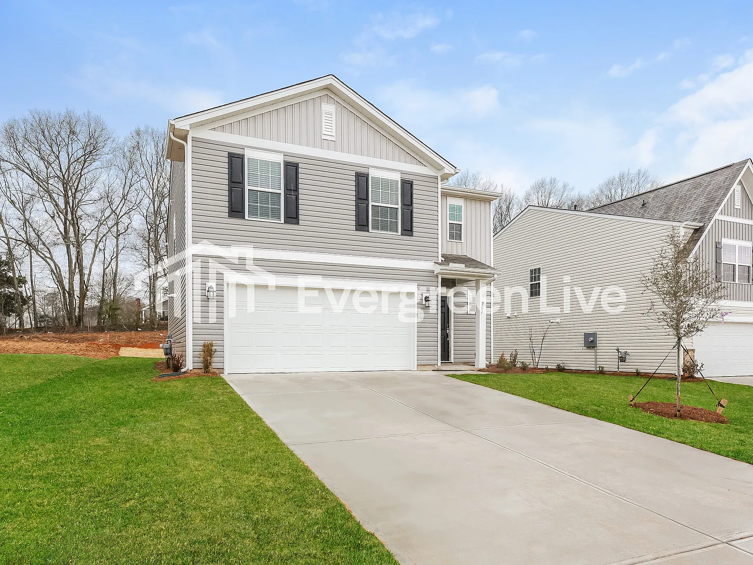4 bed, 2.0 bath, 1956 sqft, $1,870 — Photo 3