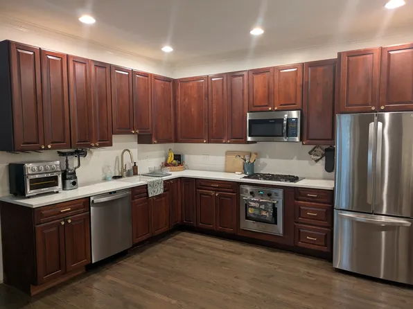 1519 W Thomas St APT 1B, Chicago, IL 60642