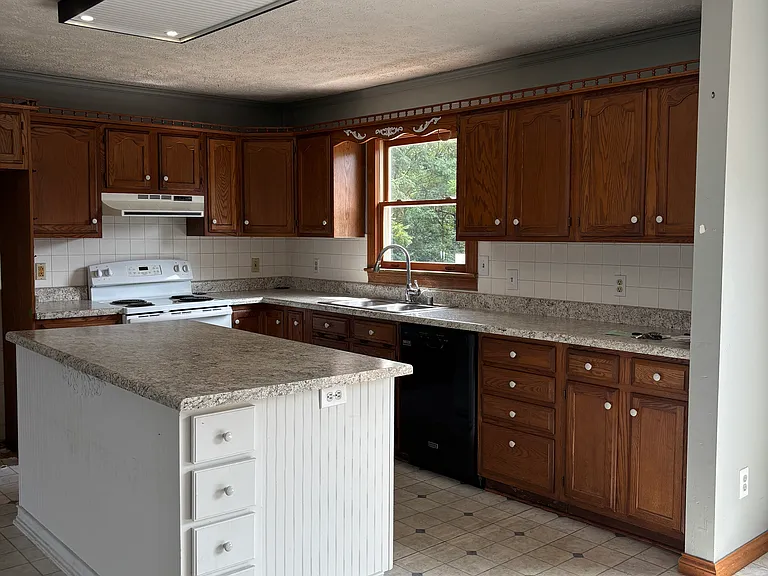 625 Greens Crossing Rd — Photo 13