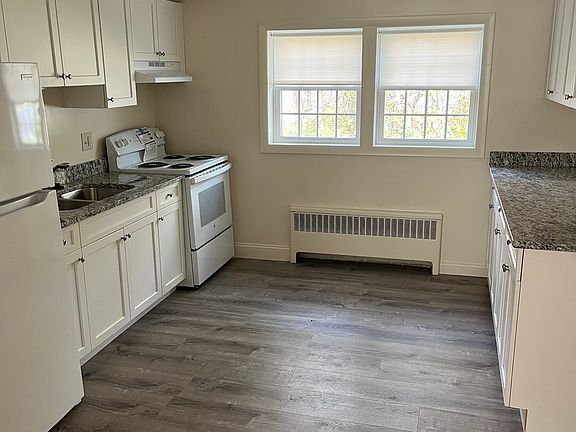 5th image of 11 Upham Rd APT 1