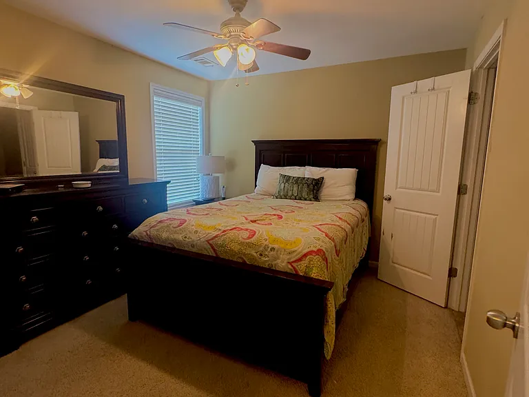 726 Hunter Ct — Photo 5