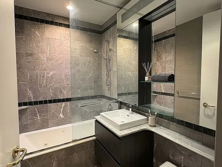 250 E 54th St #23C — Photo 9