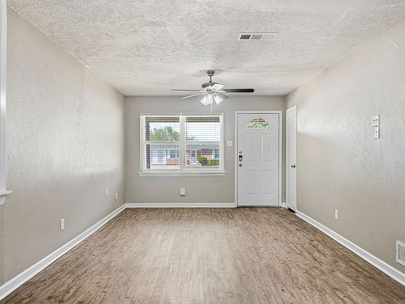 5th image of 2740 Blue Ridge Dr