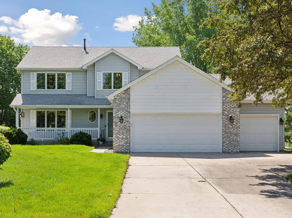654 Hickory Pl, Lino Lakes, MN 55014