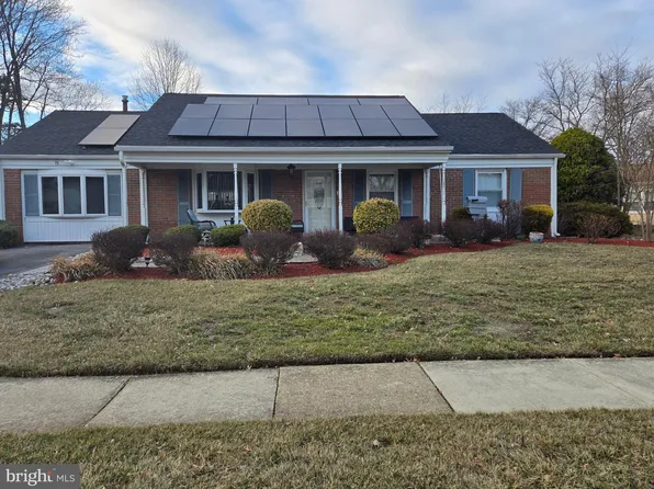 76 E Ln, Willingboro, NJ 08046