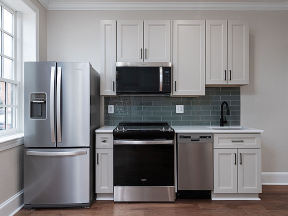 4th image of 1 E Montgomery St #11553479