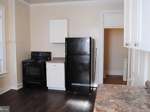4th image of 143 E Antietam St APT 4