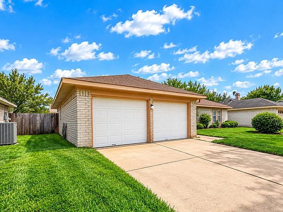 2nd image of 17726 Autumn Trails Ln