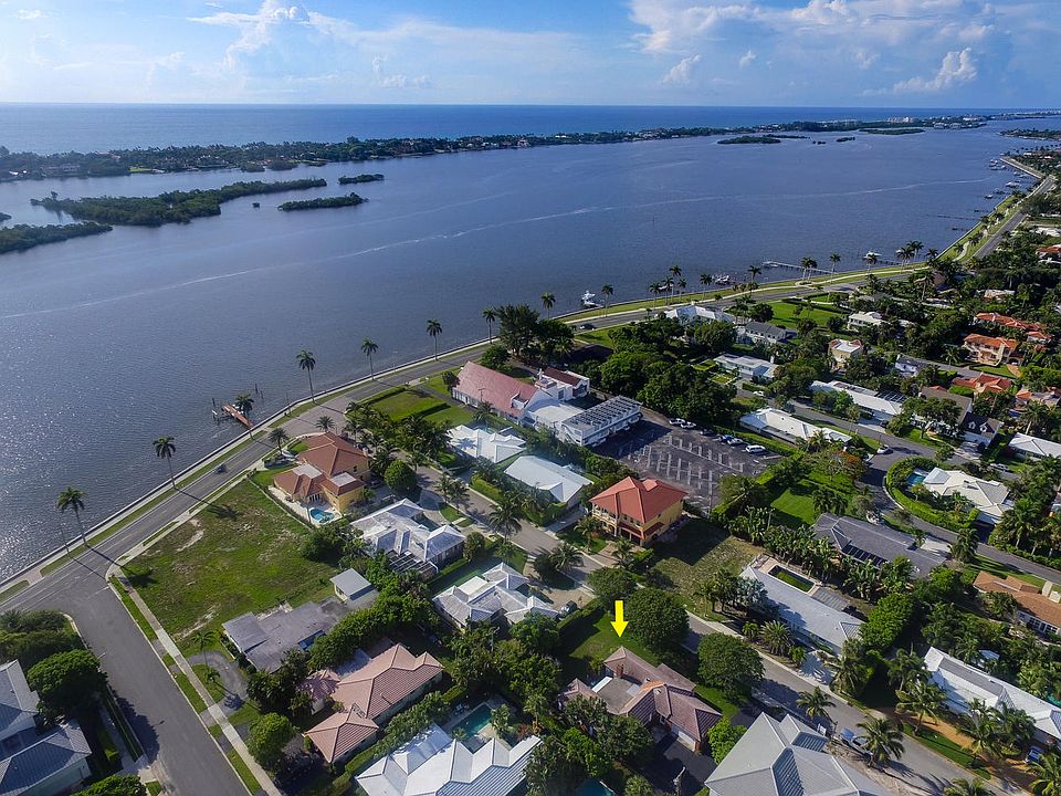 Fourth home from Flagler!