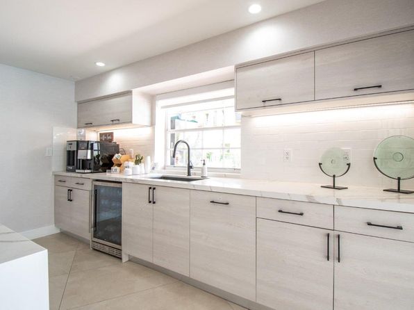 11033 N Kendall Dr #1042741