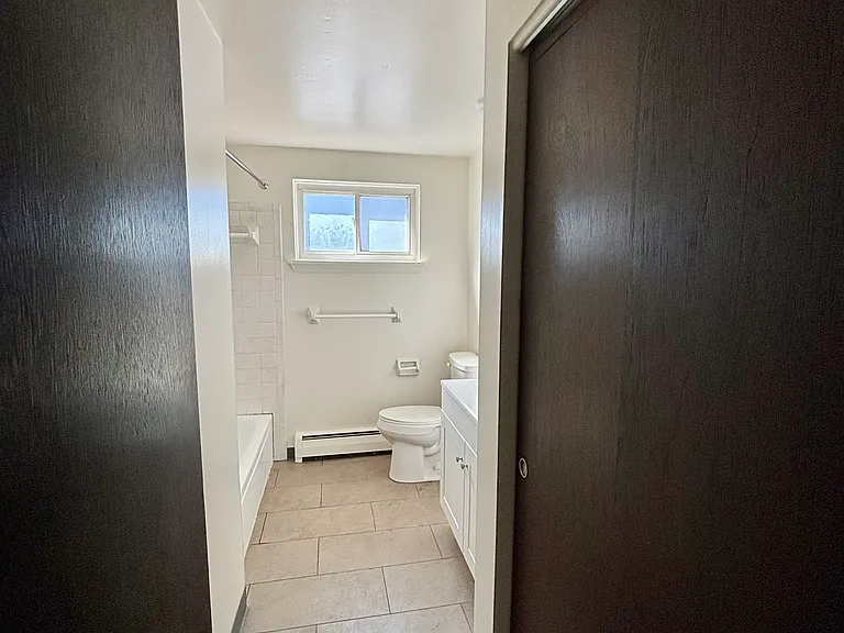 Losson Garden Apartments — Photo 7