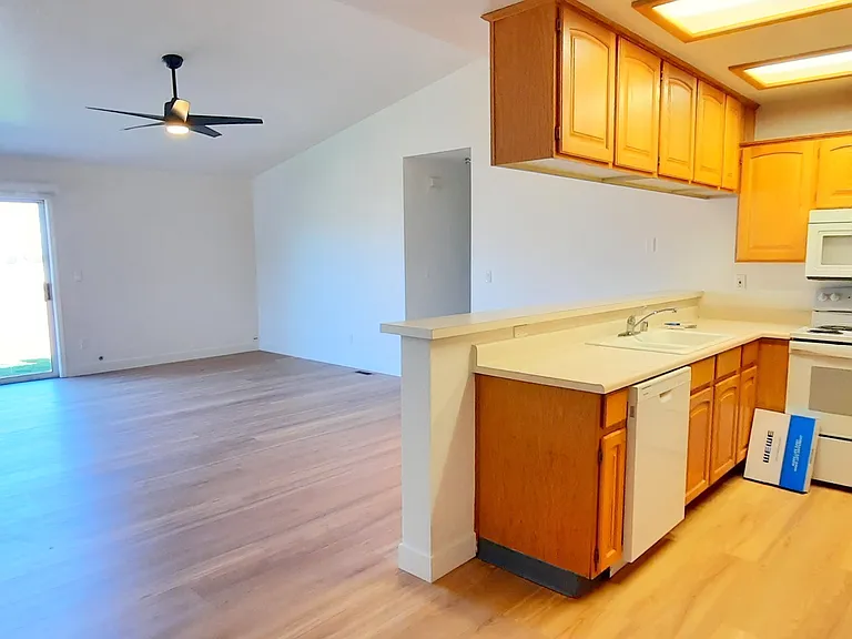 1286 Chardonnay Dr — Photo 12