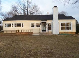 6384 Landess St, Alexandria, VA 22312