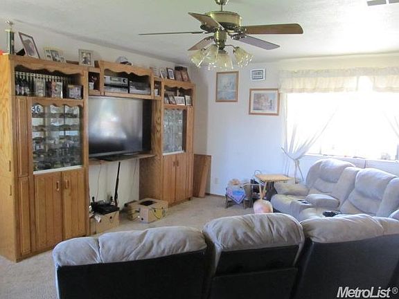 2nd image of 1736 Gwendolyn Ave