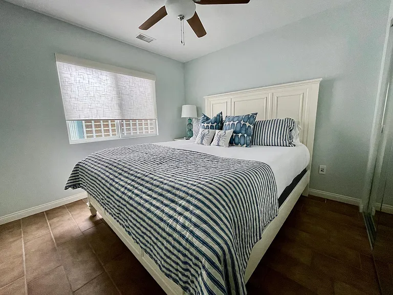 817 Ostend Ct — Photo 18