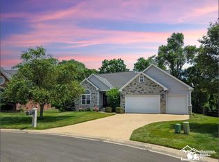 14922 Wildwood Dr, Monroe, MI 48161